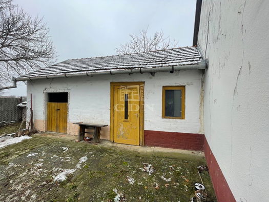 Small Image 1