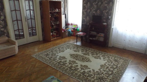 Small Image 1
